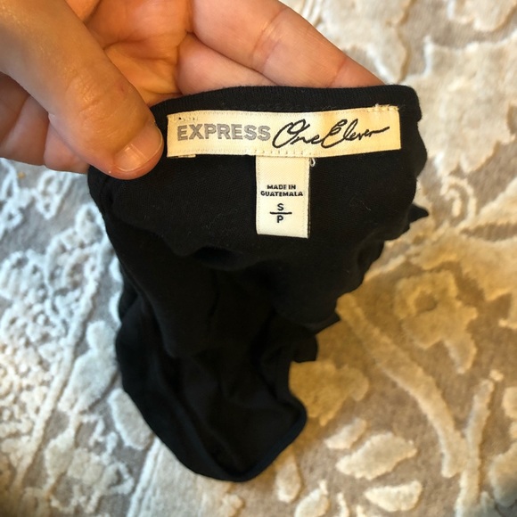 Two Express One Eleven Crop tops - Picture 8 of 8